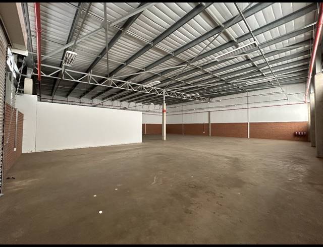 573M² WAREHOUSE TO LET IN CLAYVILLE